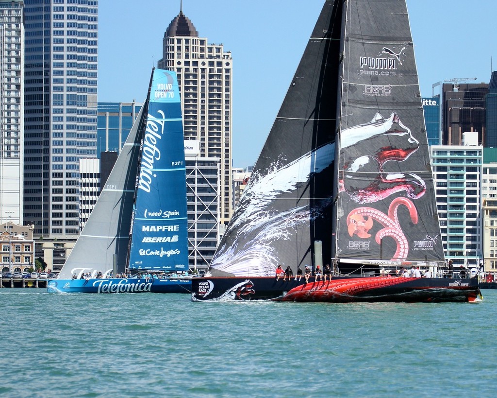 Telefonica leads Puma past downtown Auckland in today’s Pro-Am Race © Richard Gladwell www.photosport.co.nz